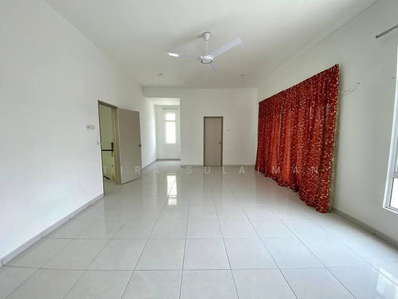 Bungalow House for Sale in Taman Senawang Perdana (Senawang) - Natira Sulaiman - Living Room - PropertyGuru.com.my