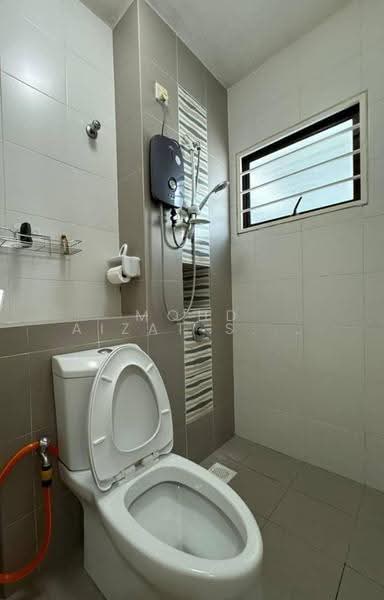 Rumah Berkembar untuk Dijual di Setia Damai (Setia Alam) - Mohd Aizat Saiful Bahri - Bathroom - PropertyGuru.com.my