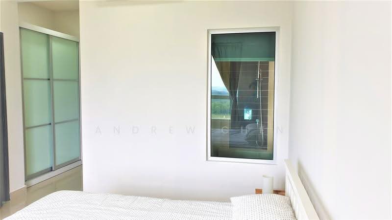 Kondominium untuk Disewa di Casa Tropicana - Andrew Chen - Wardrobe - PropertyGuru.com.my
