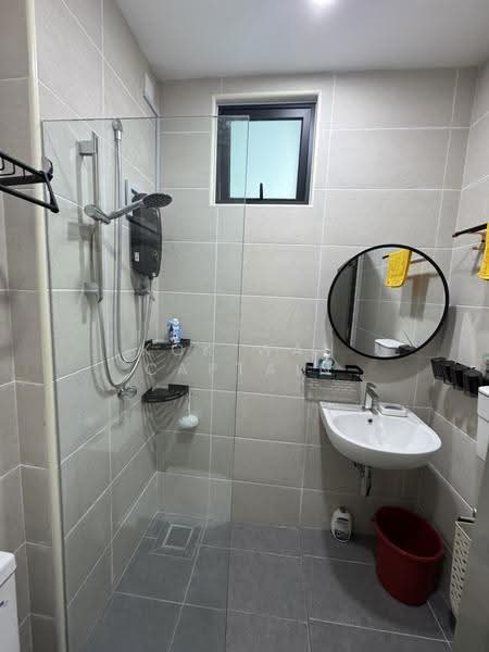 Kediaman Servis untuk Disewa di B11 Parkland Residence - Kok Wah Captain - Bathroom - PropertyGuru.com.my