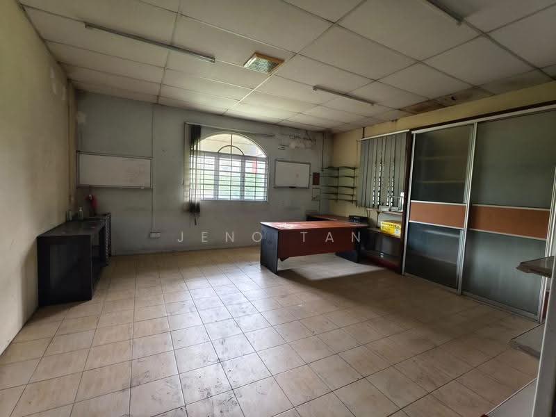 Warehouse for Rent in Kuching (Sarawak) - Jeno Tan - Interior - PropertyGuru.com.my
