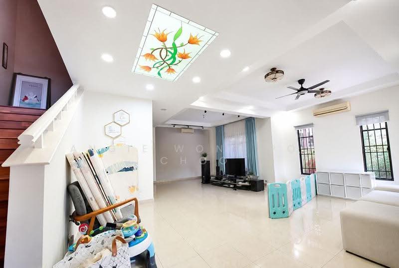 Rumah Berkembar untuk Dijual di Alam Damai (Cheras) - Angie Wong Poh Choo - Living Room - PropertyGuru.com.my