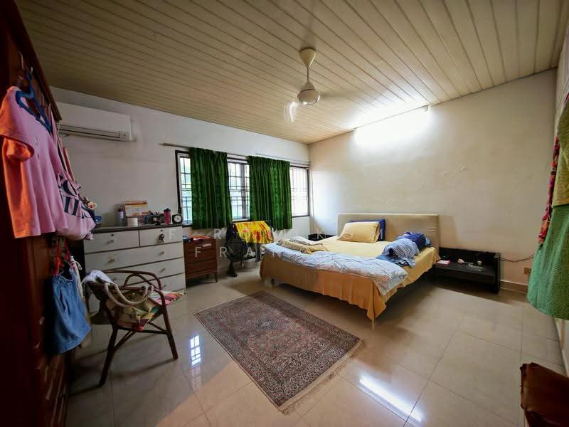 Rumah Berkembar untuk Dijual di Seksyen 17, Taman Sri Lee Yan Lian (Petaling Jaya) - F.Ronikom Francis - PropertyGuru.com.my