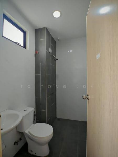 Townhouse for Sale in Pokok Sena (Kepala Batas) - TC Tong Loh - Bathroom - PropertyGuru.com.my
