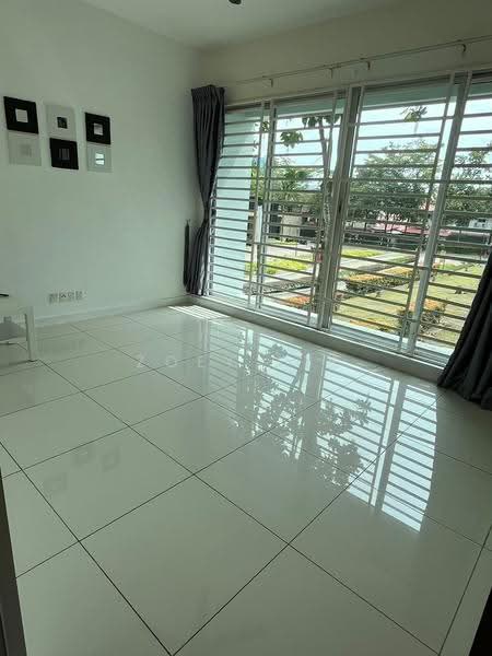 Pangsapuri untuk Dijual di Epic Residence - Zoey Lee - Living Room - PropertyGuru.com.my