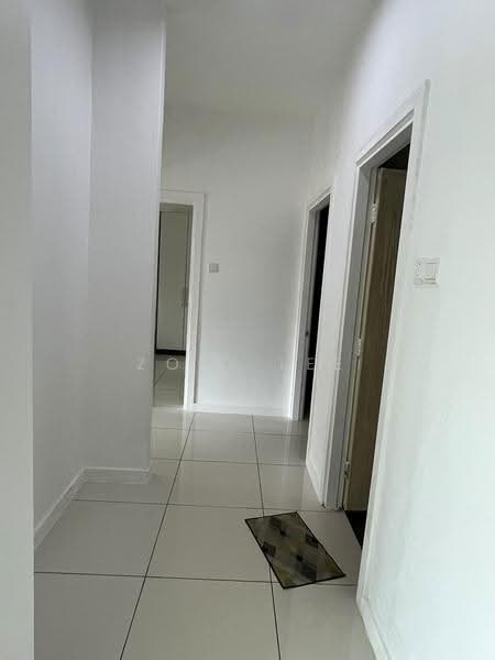 Pangsapuri untuk Dijual di Epic Residence - Zoey Lee - Corridor - PropertyGuru.com.my