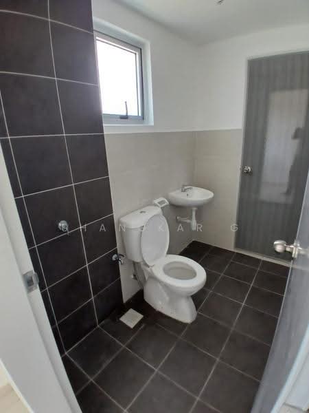 Rumah Teres 2-Tingkat untuk Dijual di Sepang (Selangor) - Shangkar G - Bathroom - PropertyGuru.com.my