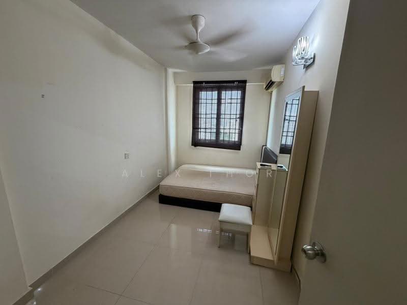 Pangsapuri untuk Disewa di Sri Saujana - Alex Thor - Bedroom - PropertyGuru.com.my