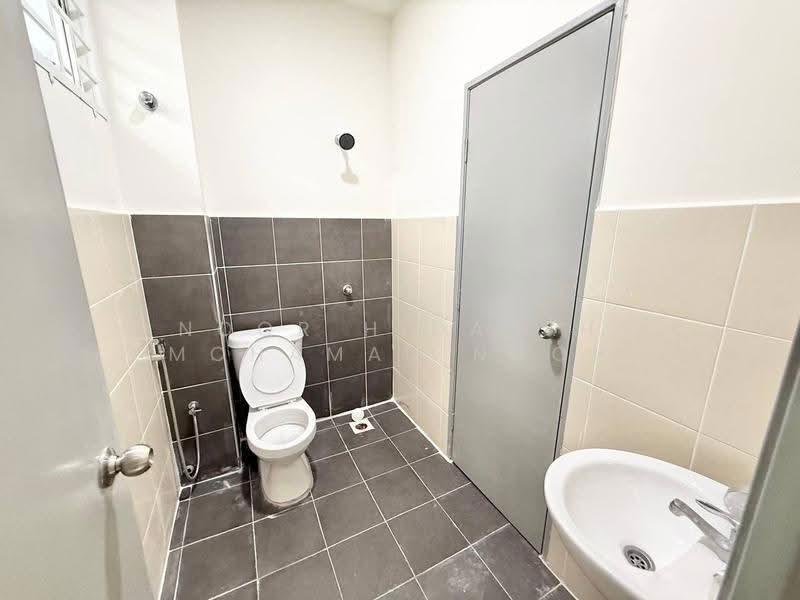 Rumah Teres untuk Dijual di Port Dickson (Negeri Sembilan) - Noor Hidayah Mohamad Noor - Bathroom - PropertyGuru.com.my