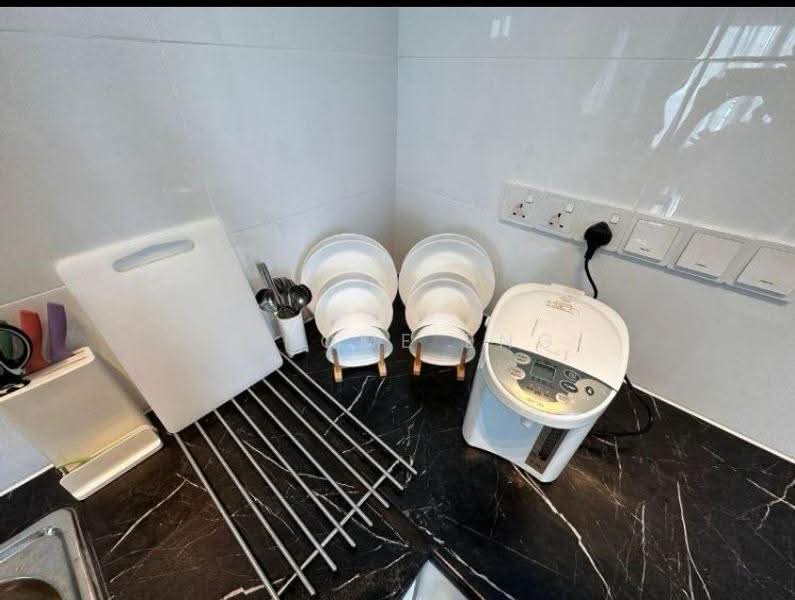 Kondominium untuk Disewa di Queens Residences Q2 @ Queens Waterfront - Jerome Eng - Kitchen - PropertyGuru.com.my
