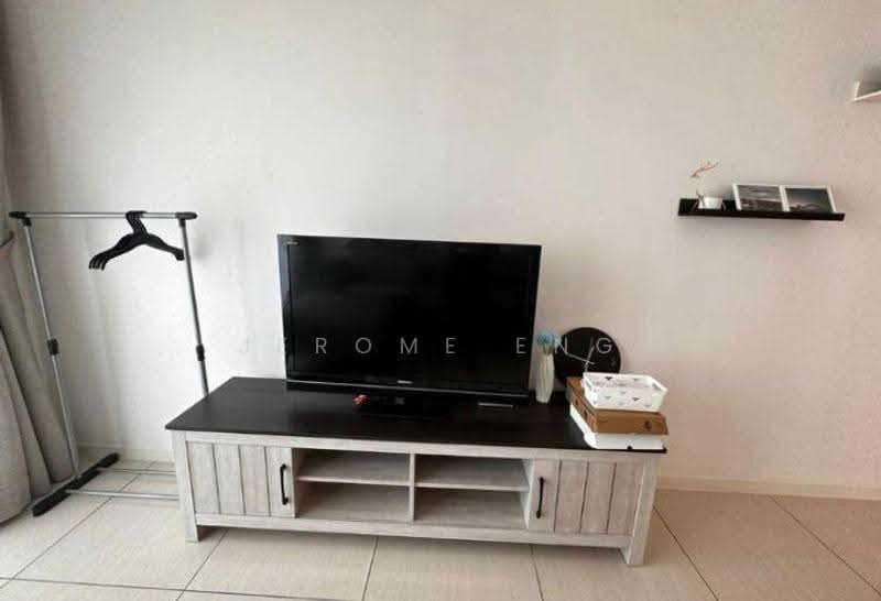 Kondominium untuk Disewa di Queens Residences Q2 @ Queens Waterfront - Jerome Eng - Living Room - PropertyGuru.com.my