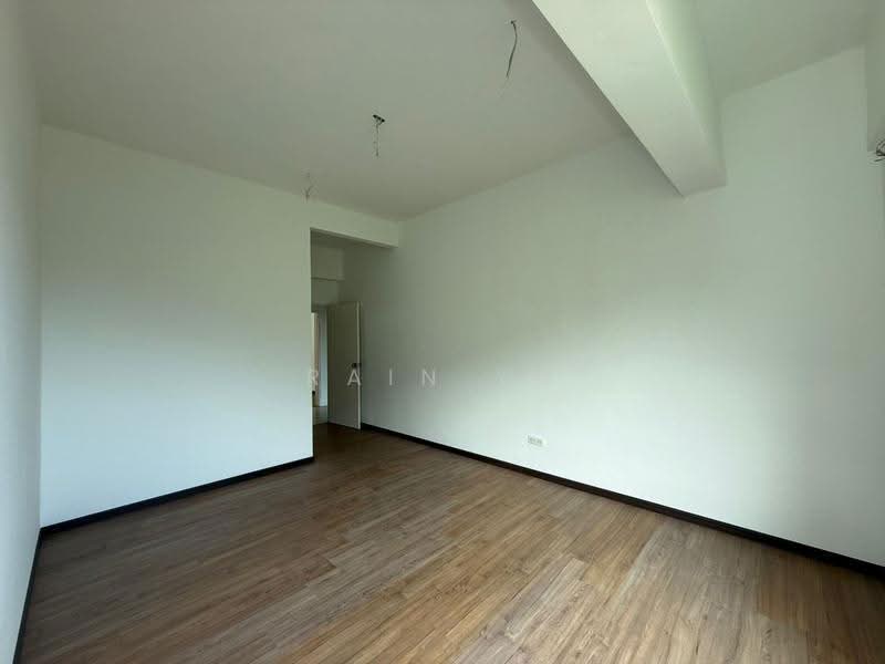 Kondominium untuk Dijual di Starhill Luxury Residence - Rain Yu - Master Bedroom Level 1 - PropertyGuru.com.my