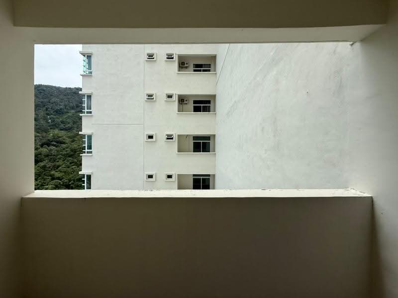 Kondominium untuk Dijual di Starhill Luxury Residence - Rain Yu - Bedroom 3 balcony - PropertyGuru.com.my