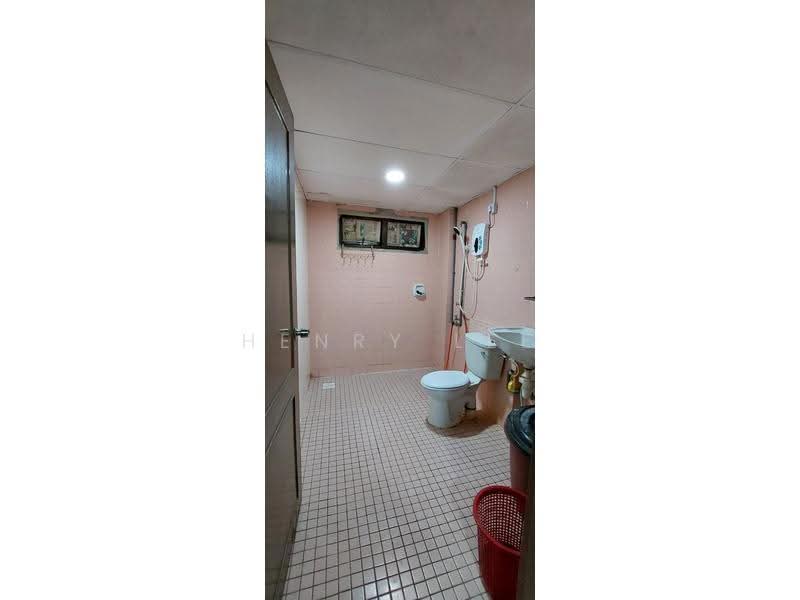 Apartment for Rent at Sri Pahlawan C - Henry Lee - Bathroom - PropertyGuru.com.my