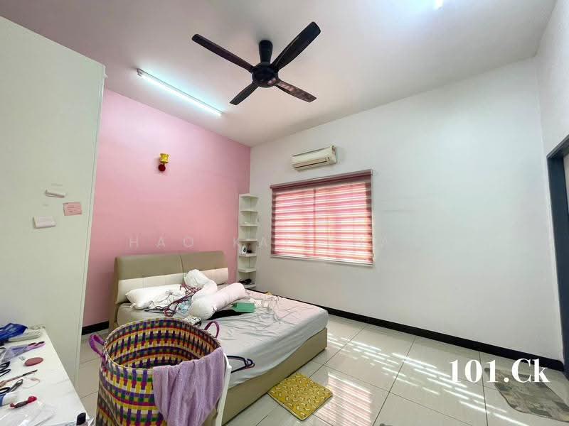 Rumah Berkembar untuk Dijual di Banting (Banting) - Hao Kai Khaw - Bedroom - PropertyGuru.com.my