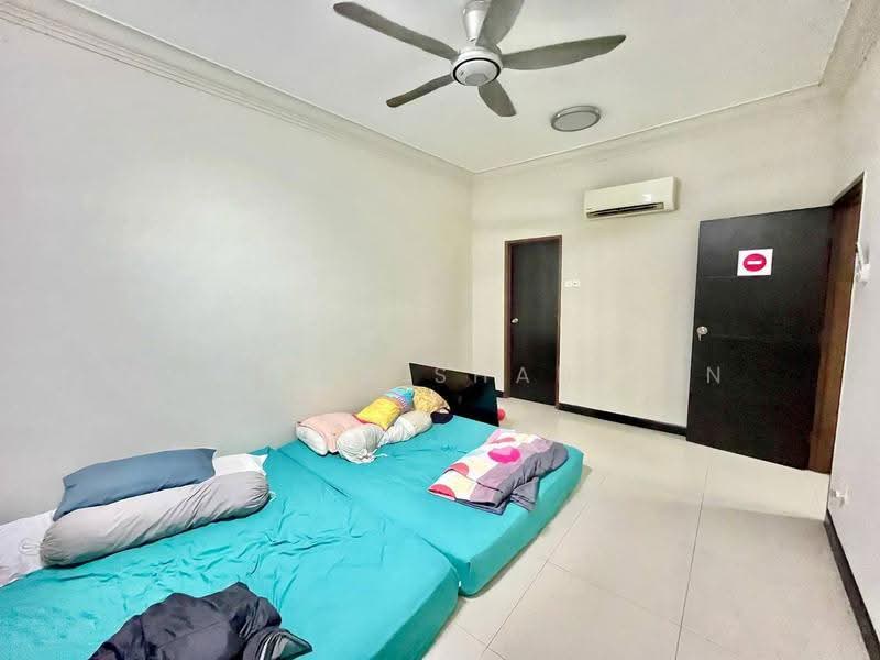 Apartment for Sale at Desa Idaman Residences - Shafika Shahidin - Bedroom - PropertyGuru.com.my