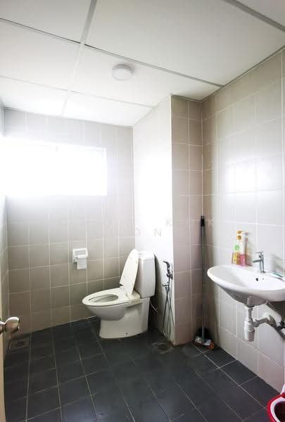 Service Residence for Rent at Koi Kinrara - Chow Kok Toong - Bathroom - PropertyGuru.com.my