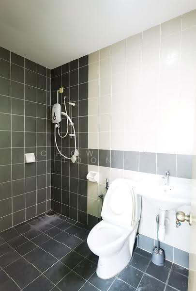 Service Residence for Rent at Koi Kinrara - Chow Kok Toong - Bathroom - PropertyGuru.com.my