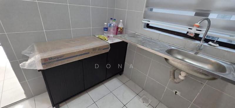 Rumah Flat untuk Dijual di PR1MA @ LARKIN INDAH - Dona - Kitchen - PropertyGuru.com.my