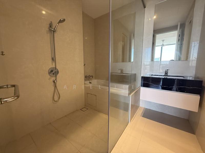Service Residence for Sale at Pavilion Ceylon Hill - Ariel Lee - Bathroom - PropertyGuru.com.my