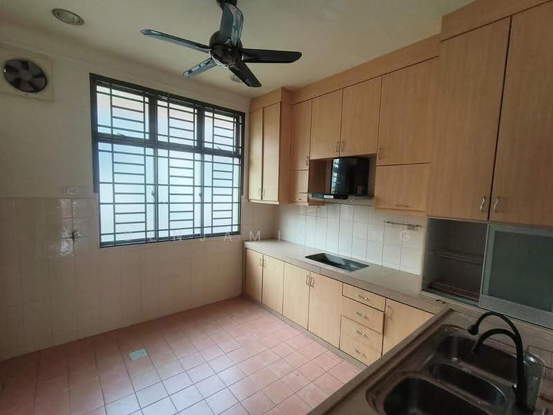 Rumah Teres 1-Tingkat untuk Disewa di Taman Puteri Wangsa (Ulu Tiram) - Benjamin Ong - Kitchen - PropertyGuru.com.my