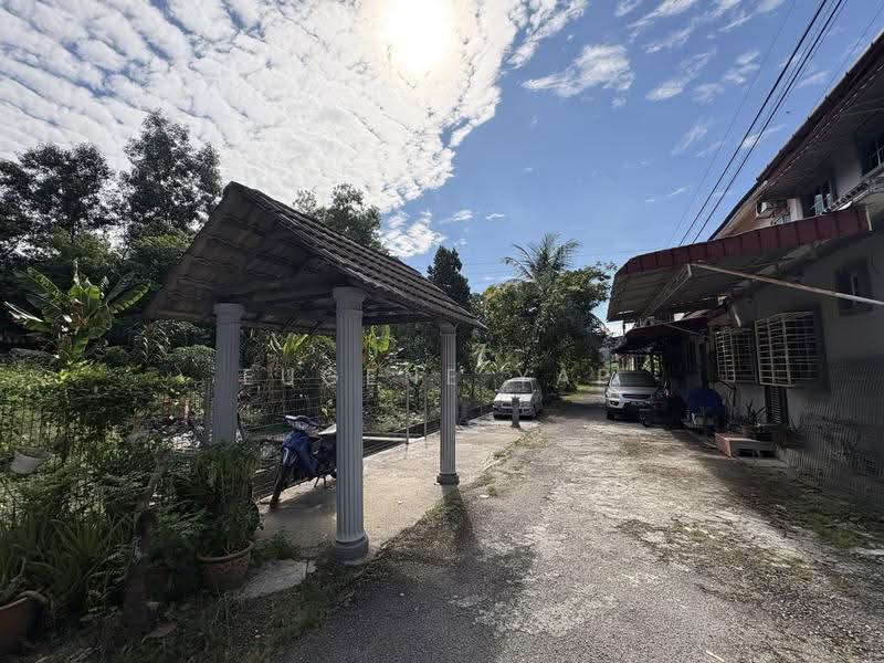 Rumah Teres 2.5-Tingkat untuk Dijual di Seri Kembangan (Selangor) - Eugene Yap - Exterior - PropertyGuru.com.my