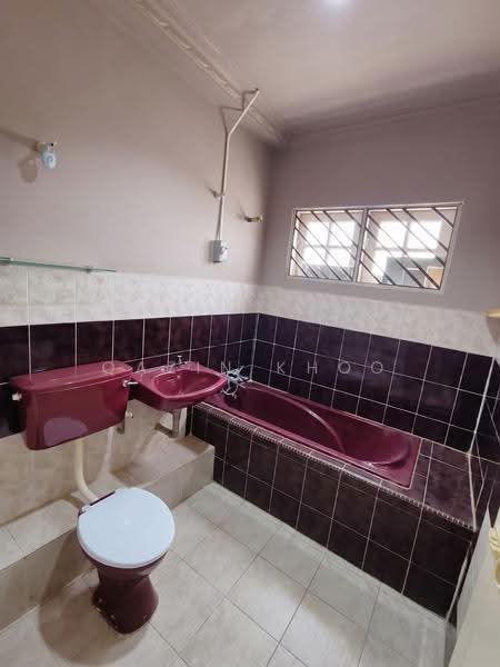 Rumah Teres 2.5-Tingkat untuk Dijual di Gunung Rapat (Ipoh) - Qazin Khoo - Bathroom - PropertyGuru.com.my