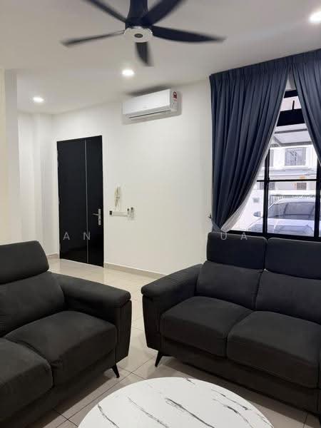Rumah Teres untuk Disewa di Johor Bahru (Johor) - Anson Chua - Living Room - PropertyGuru.com.my