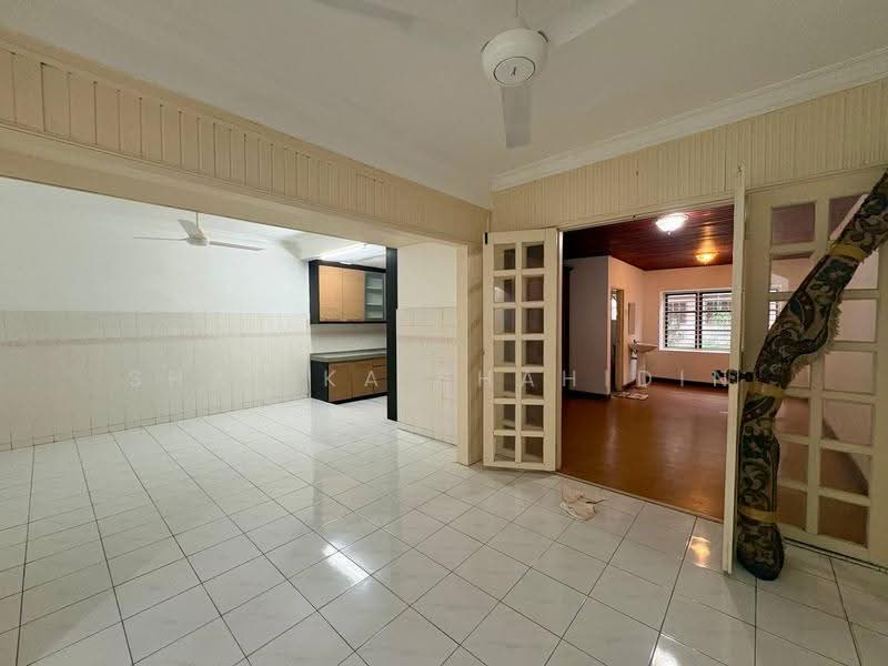 2-storey Terraced House for Sale in Seksyen 4 (Shah Alam) - Shafika Shahidin - Interior - PropertyGuru.com.my