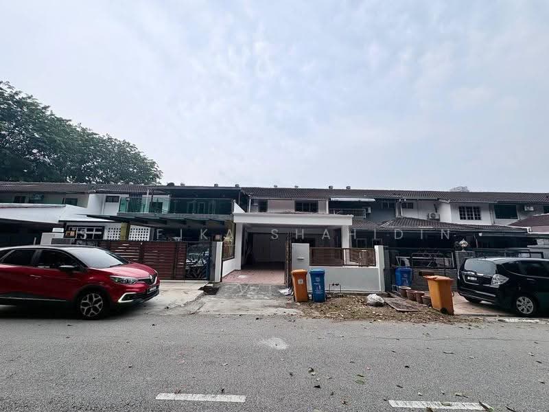 2-storey Terraced House for Sale in Seksyen 4 (Shah Alam) - Shafika Shahidin - Exterior - PropertyGuru.com.my