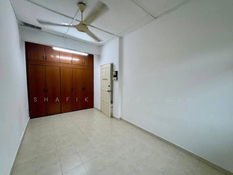 2-storey Terraced House for Sale in Seksyen 4 (Shah Alam) - Shafika Shahidin - Bedroom - PropertyGuru.com.my