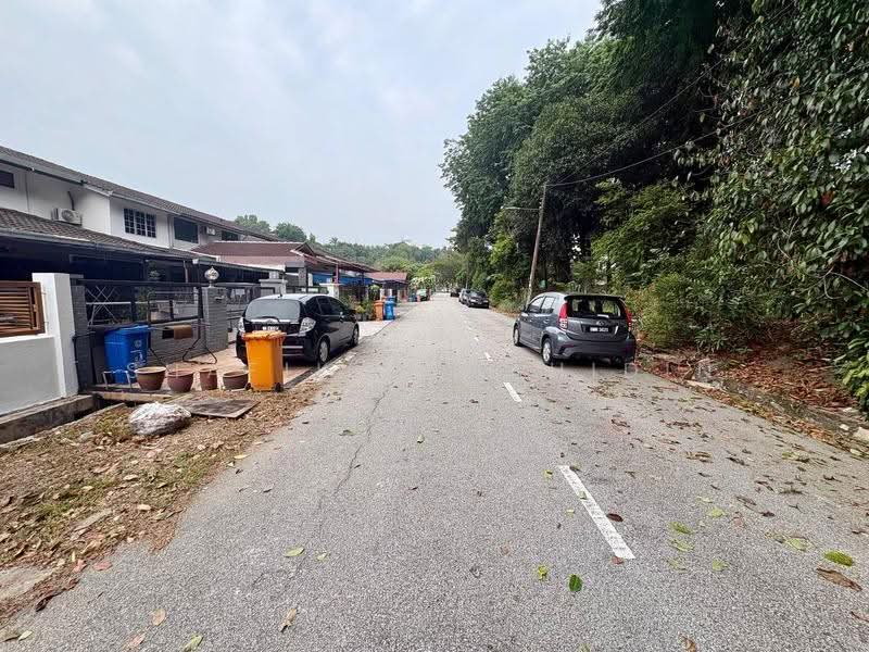 2-storey Terraced House for Sale in Seksyen 4 (Shah Alam) - Shafika Shahidin - Exterior - PropertyGuru.com.my