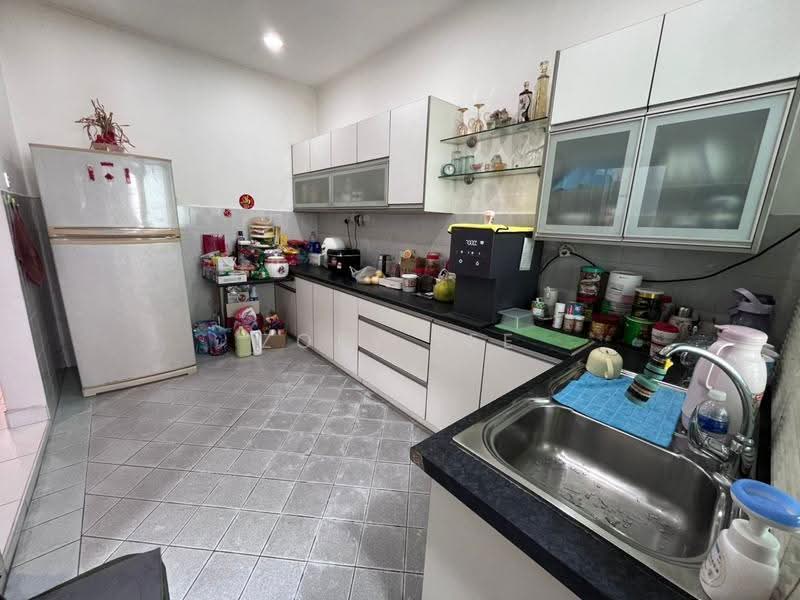 Rumah Teres 2-Tingkat untuk Dijual di Taman Seri Orkid (Skudai) - Zoey Lee - Kitchen - PropertyGuru.com.my