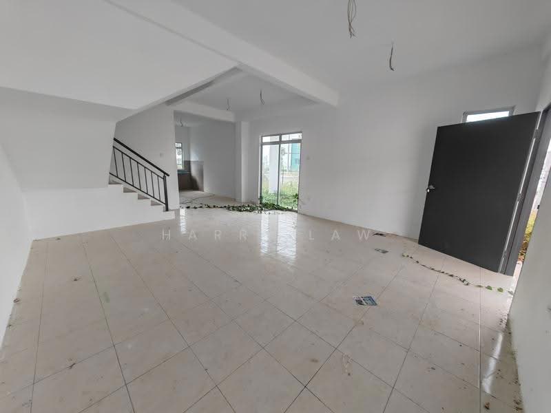 Terraced House for Sale in Scientex Bandar Jasin (Jasin) - Harry Law - Living Room - PropertyGuru.com.my