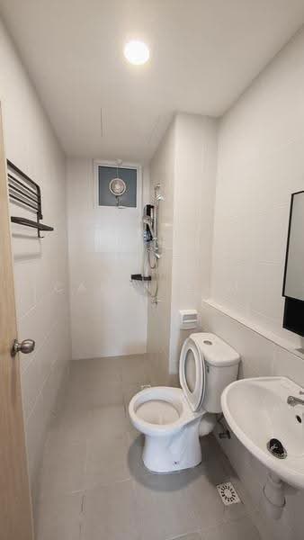 Condominium for Rent at Ideal Residency - Caryn Hum - Bathroom - PropertyGuru.com.my