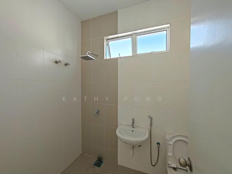 Rumah Teres 2-Tingkat untuk Dijual di Shah Alam (Selangor) - Kathy Pong - Bathroom - PropertyGuru.com.my
