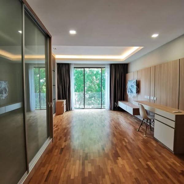 Pangsapuri untuk Dijual di Molek Pine 3 - Wan Ning - PropertyGuru.com.my