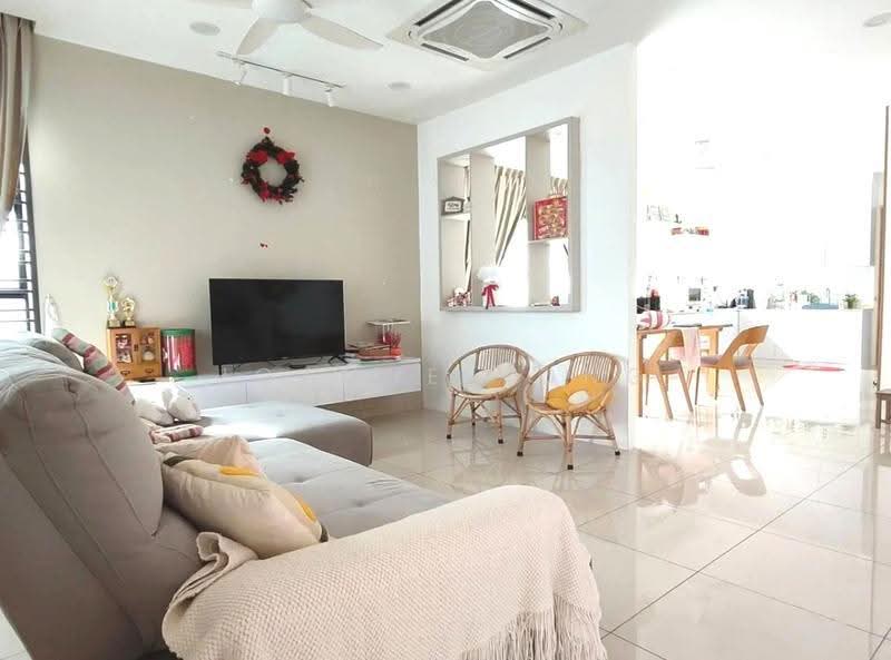 Terraced House for Sale in Johor Bahru (Johor) - JOANNE YONG - Living Room - PropertyGuru.com.my