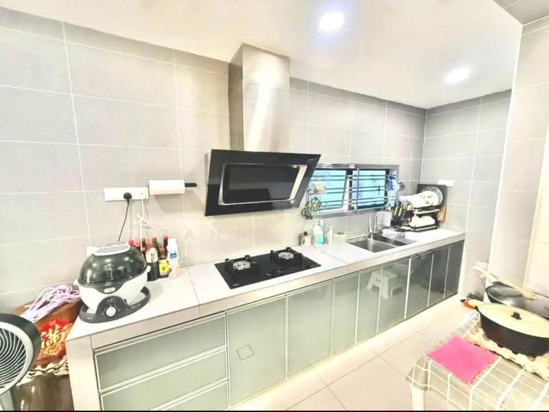 Terraced House for Sale in Johor Bahru (Johor) - JOANNE YONG - Kitchen - PropertyGuru.com.my