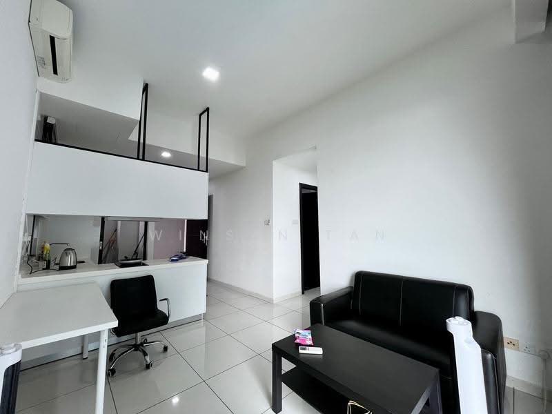 Kediaman Servis untuk Dijual di Wave @ Marina Cove - Winson Tan - Living Room - PropertyGuru.com.my