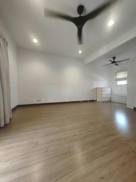 Rumah Teres 2.5-Tingkat untuk Dijual di Bandar Baru Sri Petaling (Sri Petaling) - Vince Lim - Living Room - PropertyGuru.com.my
