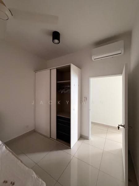 Kediaman Servis untuk Disewa di 8 Kinrara - Jacky Wan - Bedroom - PropertyGuru.com.my