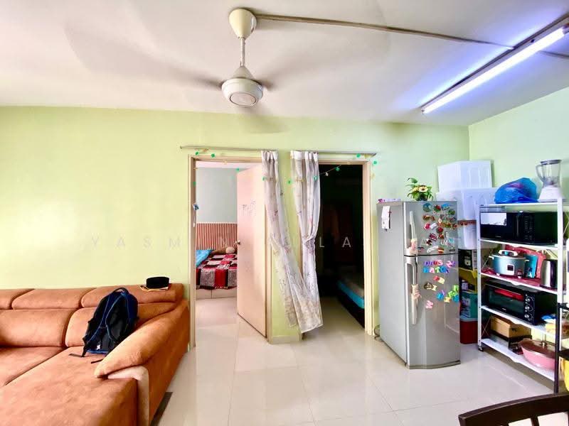 Pangsapuri untuk Dijual di Cendana Apartment - Yasmin Sulaiman - Living Room - PropertyGuru.com.my