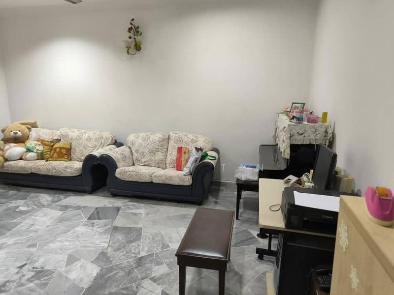 Rumah Berkembar untuk Dijual di Ampang (Selangor) - Jenny Tan - Living Room - PropertyGuru.com.my