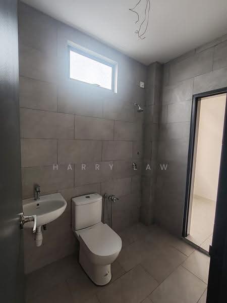 2-storey Terraced House for Sale in Bukit Beruang (Bukit Baru) - Harry Law - Bathroom - PropertyGuru.com.my