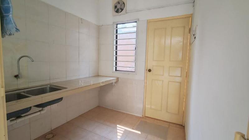 2-storey Terraced House for Rent in Taman Sri Pulai Perdana (Skudai) - Nick Low - Kitchen - PropertyGuru.com.my