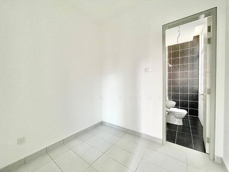 Bungalow House for Sale in Taman Melawati (Ulu Kelang) - Shiqin Saidin - Bathroom - PropertyGuru.com.my