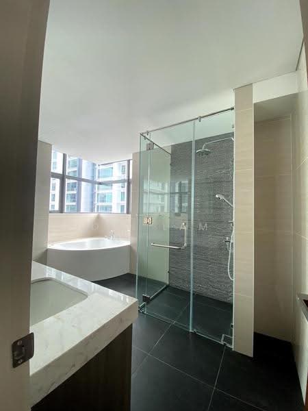 Condominium for Sale at Capella Embassy (D'Rapport Residences) - Den Lam - Bathroom - PropertyGuru.com.my