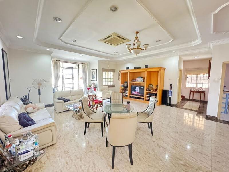 Bungalow House for Sale in Bandar Country Homes (Rawang) - Samson Lee - Living Room - PropertyGuru.com.my