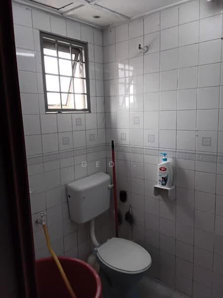 Apartment for Sale at Pangsapuri Sri Angkasa - Geo . - Bathroom - PropertyGuru.com.my